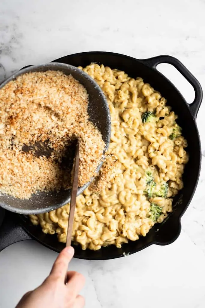 toasted breadcrumbs sprinkled on mac and cheese
