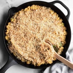 vegan mac and cheese in a cast-iron skillet