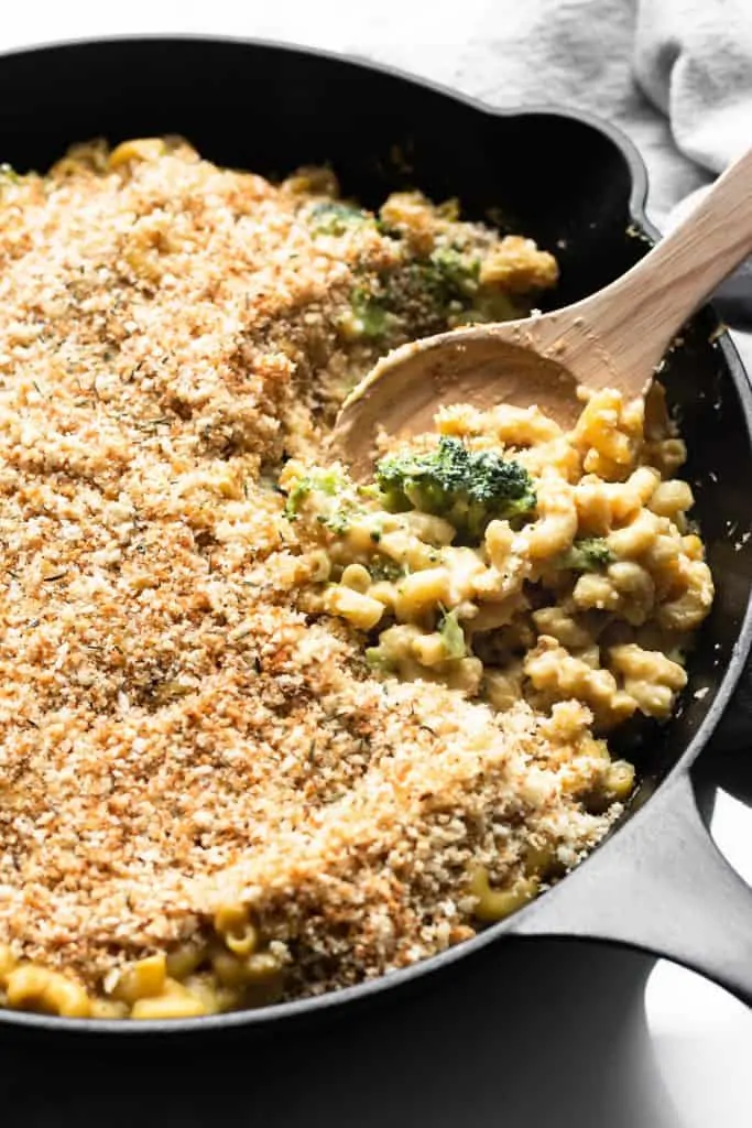vegan mac and cheese closeup